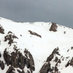 کولبران در ارتفاعات ته ته در فصل زمستان