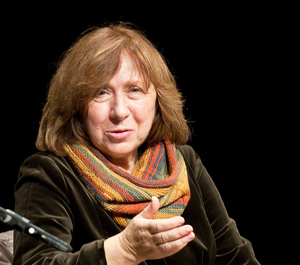 سوتلانا آلکساندرونا آلکسیویچ / Svetlana Alexandrovna Alexievich . منبع: ویکی‌پدیا‌‌‌‌‌‌‌‌‌‌‌‌‌