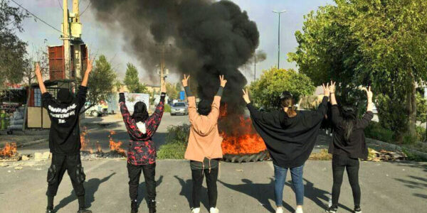 Protest_Zanan_Zan_Zendegi_Azadi